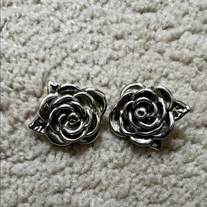 Elegant Silver Rose Earrings